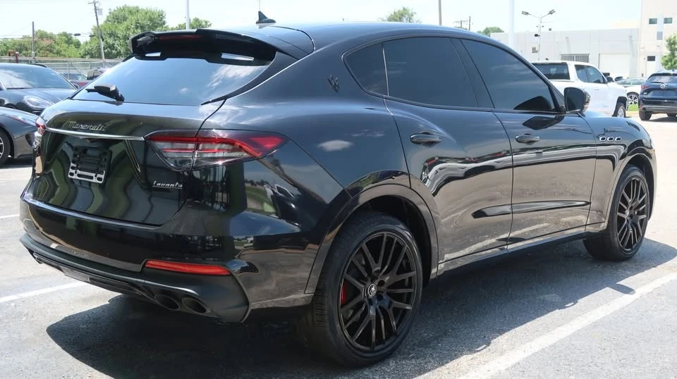 2022 Maserati Levante - Image 14 of 20
