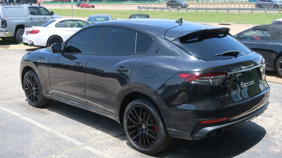 2022 Maserati Levante - Image 12 of 20