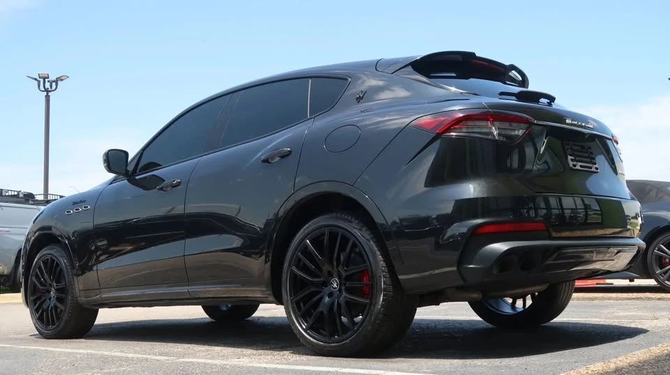 2022 Maserati Levante - Image 13 of 20