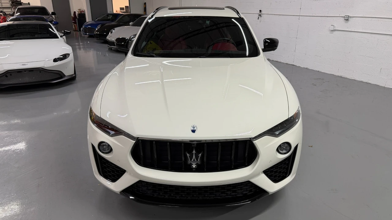 2022 Maserati Levante - Image 28 of 31