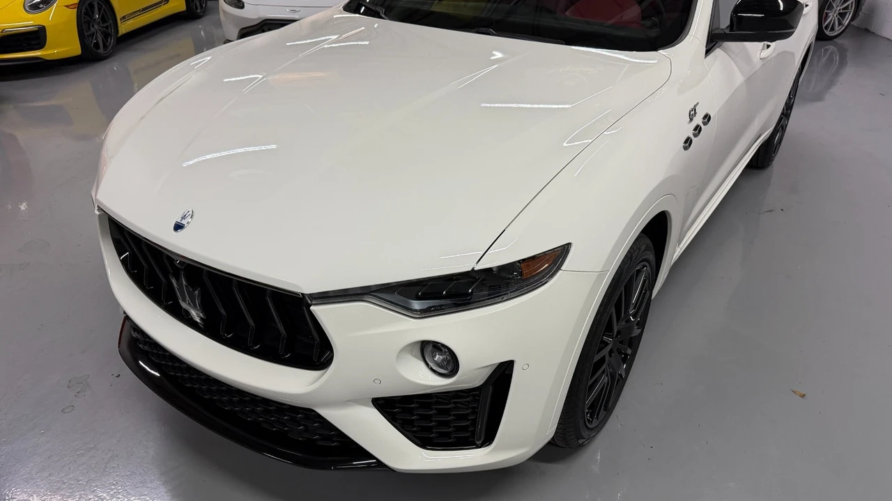 2022 Maserati Levante - Image 26 of 31