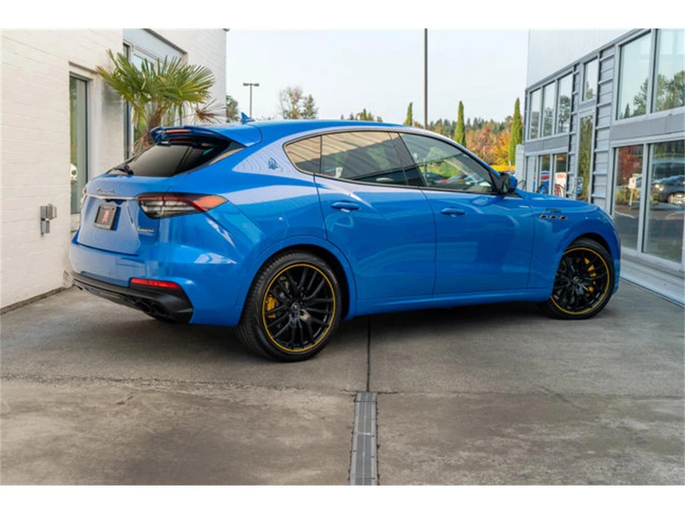 2022 Maserati Levante Modena - Image 9 of 12