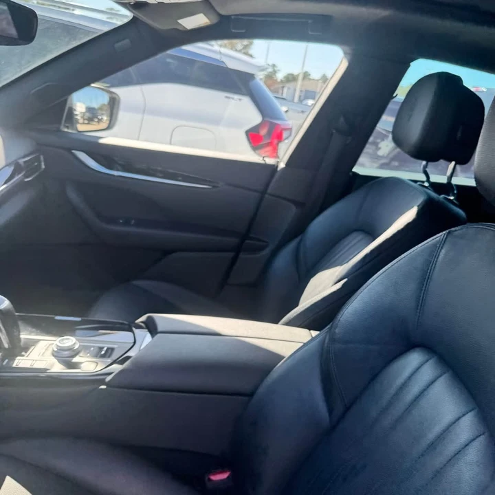 2022 Maserati Levante - Image 5 of 7