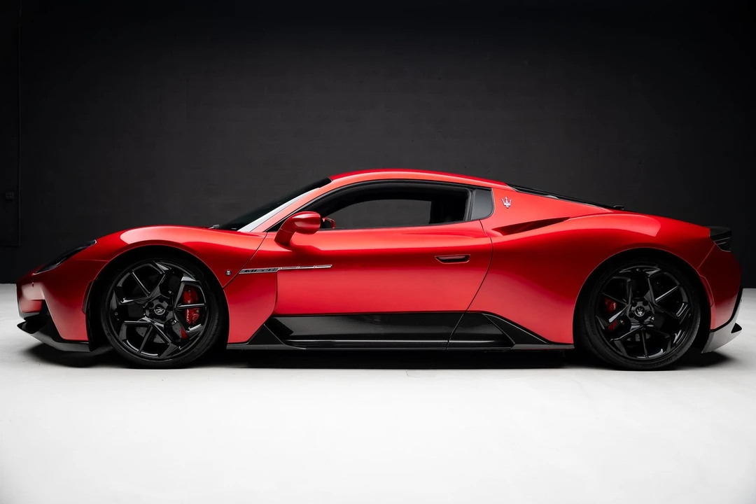 2022 Maserati MC20 - Image 19 of 31