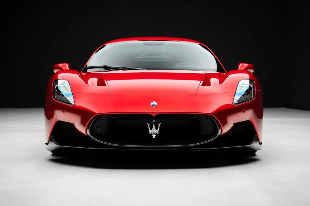 2022 Maserati MC20 - Image 8 of 31