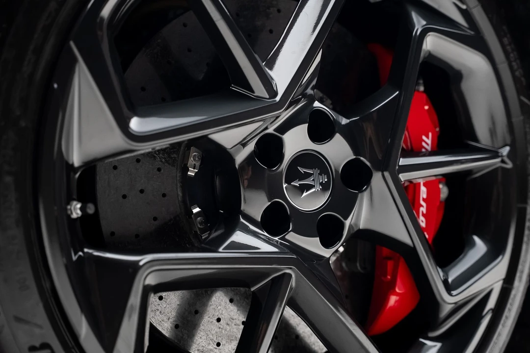 2022 Maserati MC20 - Image 24 of 31