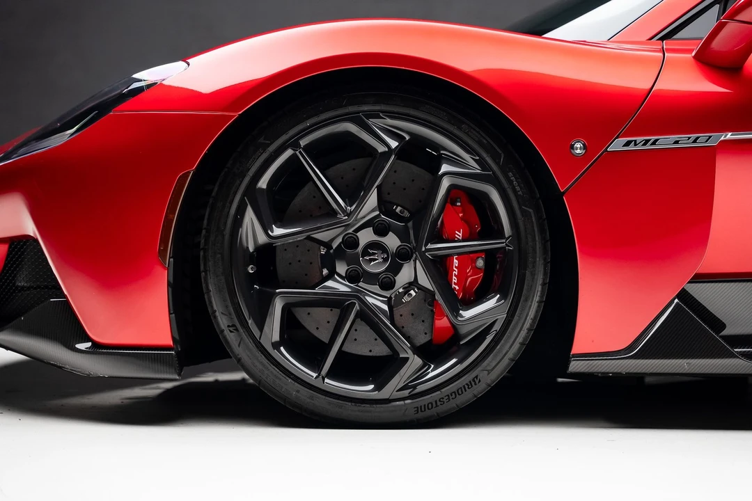 2022 Maserati MC20 - Image 21 of 31