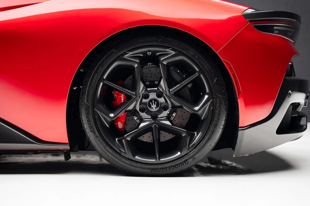 2022 Maserati MC20 - Image 23 of 31