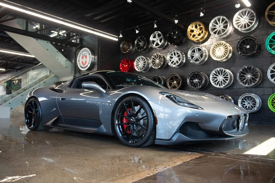 2022 Maserati MC20 - Image 2 of 19