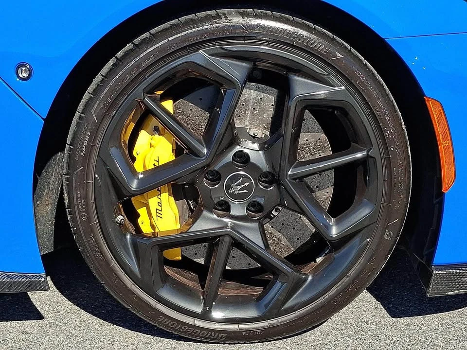 2022 Maserati MC20 - Image 16 of 20