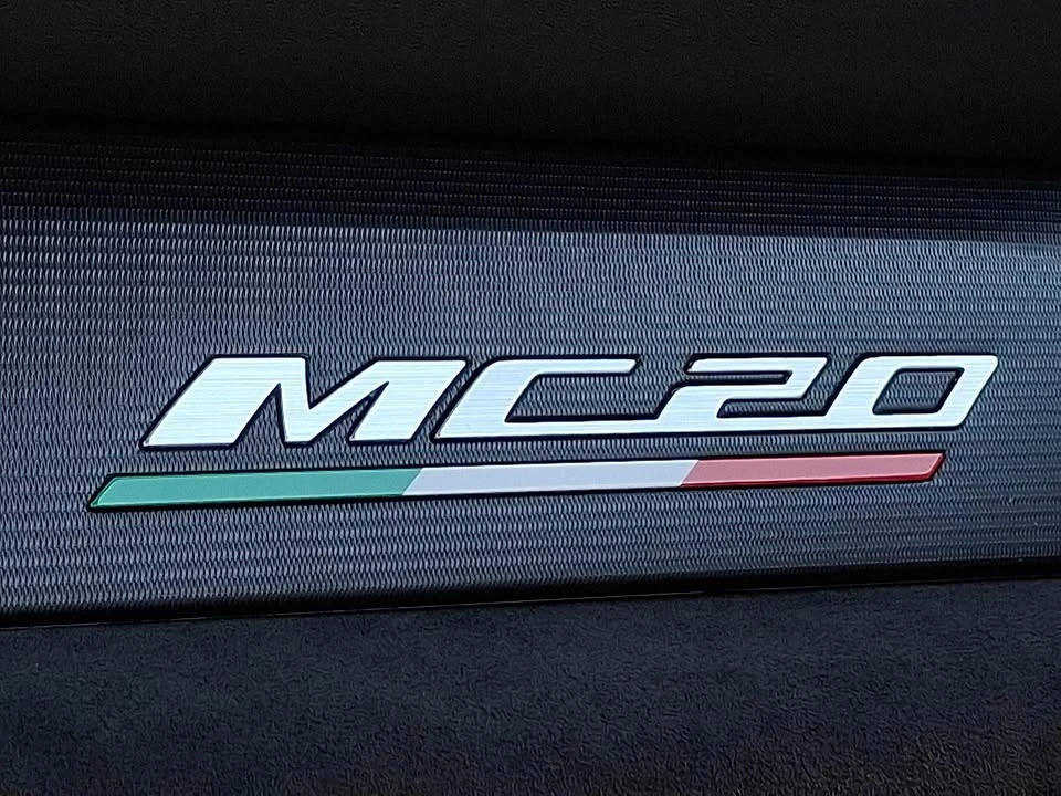 2022 Maserati MC20 - Image 19 of 20