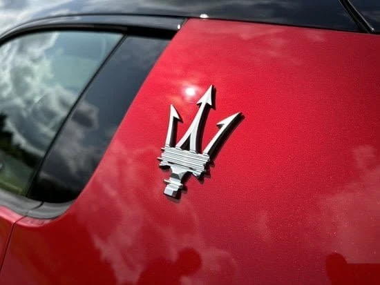 2022 Maserati MC20 - Image 9 of 18