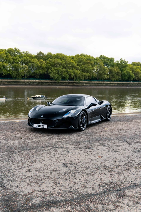 2022 Maserati MC20 - Image 25 of 31