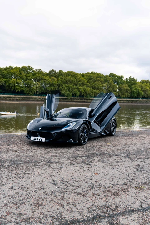 2022 Maserati MC20 - Image 27 of 31