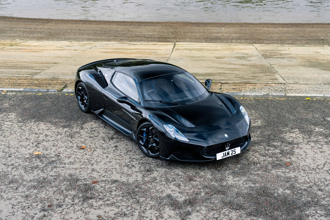 2022 Maserati MC20 - Image 16 of 31
