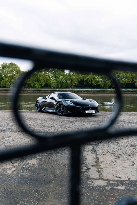 2022 Maserati MC20 - Image 30 of 31