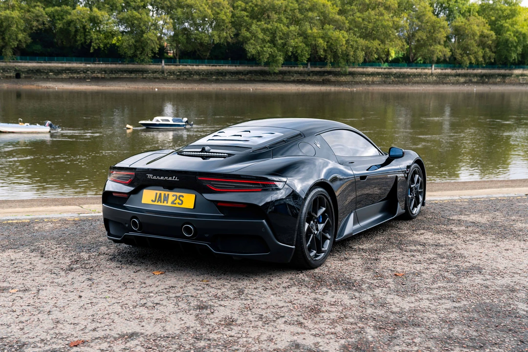 2022 Maserati MC20 - Image 18 of 31