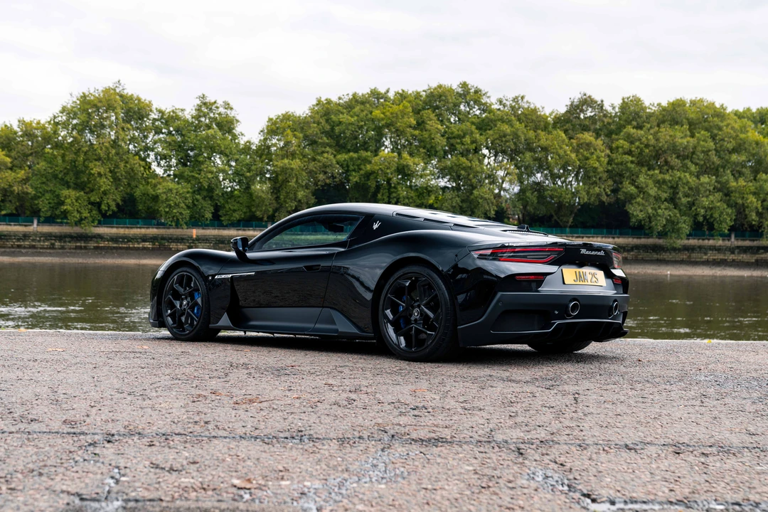 2022 Maserati MC20 - Image 22 of 31