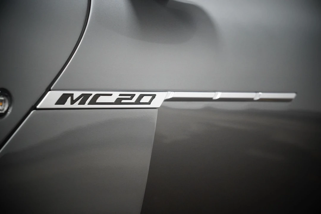 2022 Maserati MC20 - Image 12 of 12