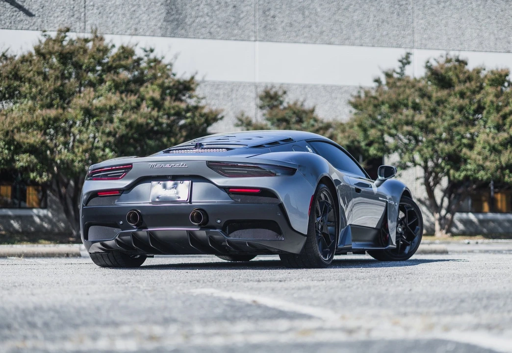 2022 Maserati MC20 - Image 11 of 12