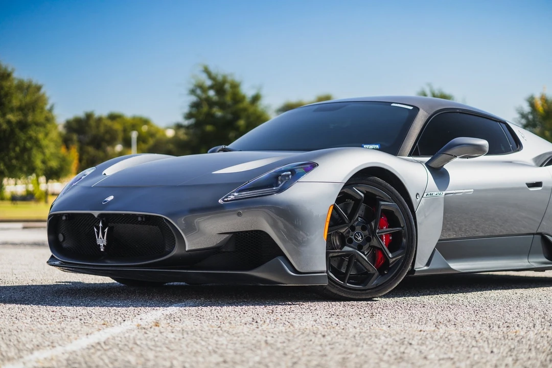 2022 Maserati MC20 - Image 3 of 12