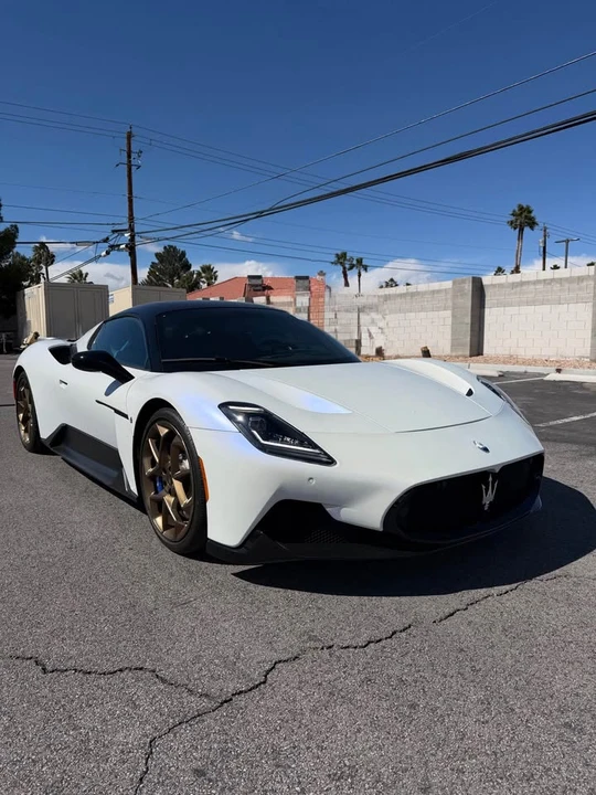 2022 Maserati MC20 - Image 3 of 10