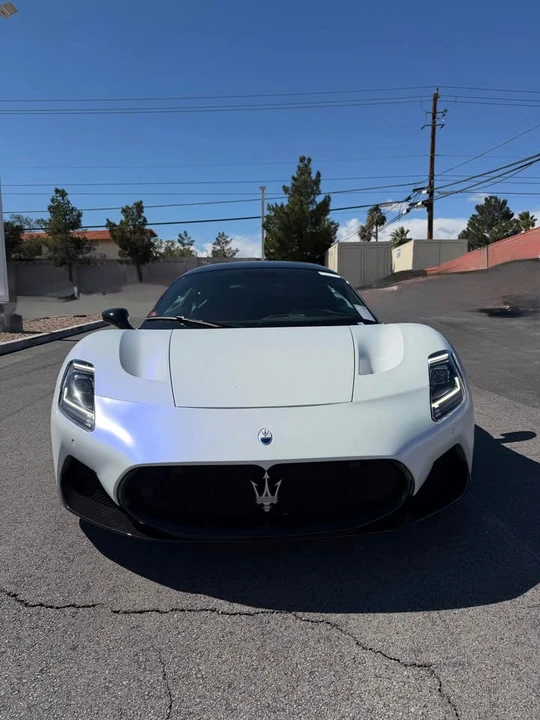 2022 Maserati MC20 - Image 2 of 10