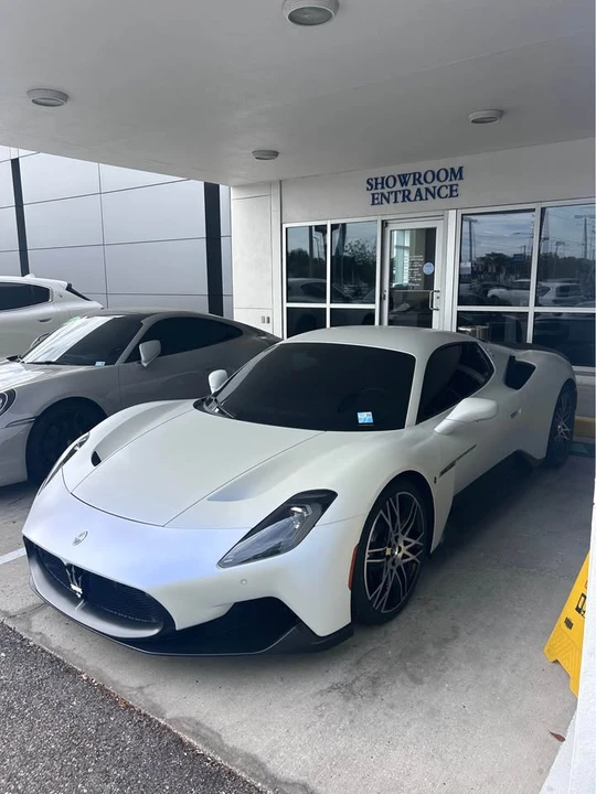 2022 Maserati - Image 3 of 6