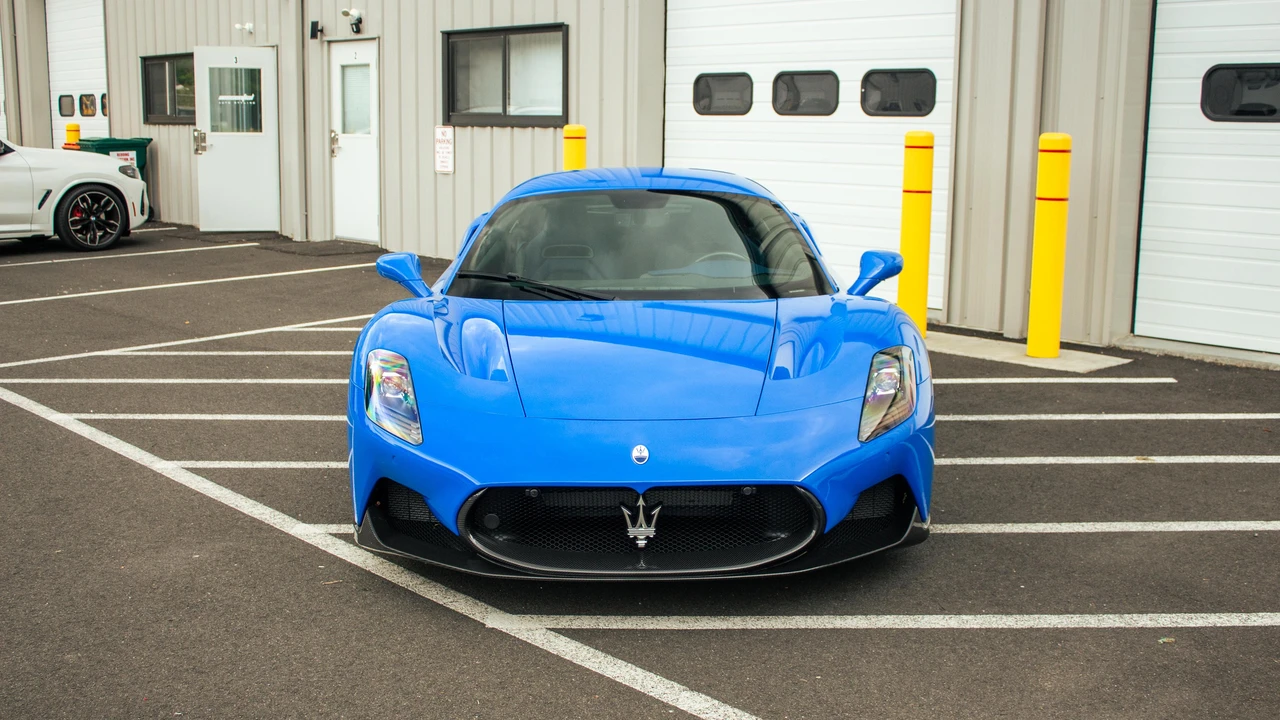 2022 Maserati MC20 - Image 6 of 31