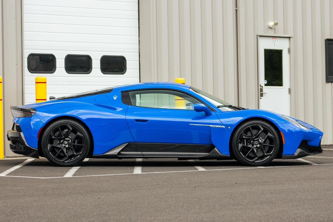 2022 Maserati MC20 - Image 26 of 31