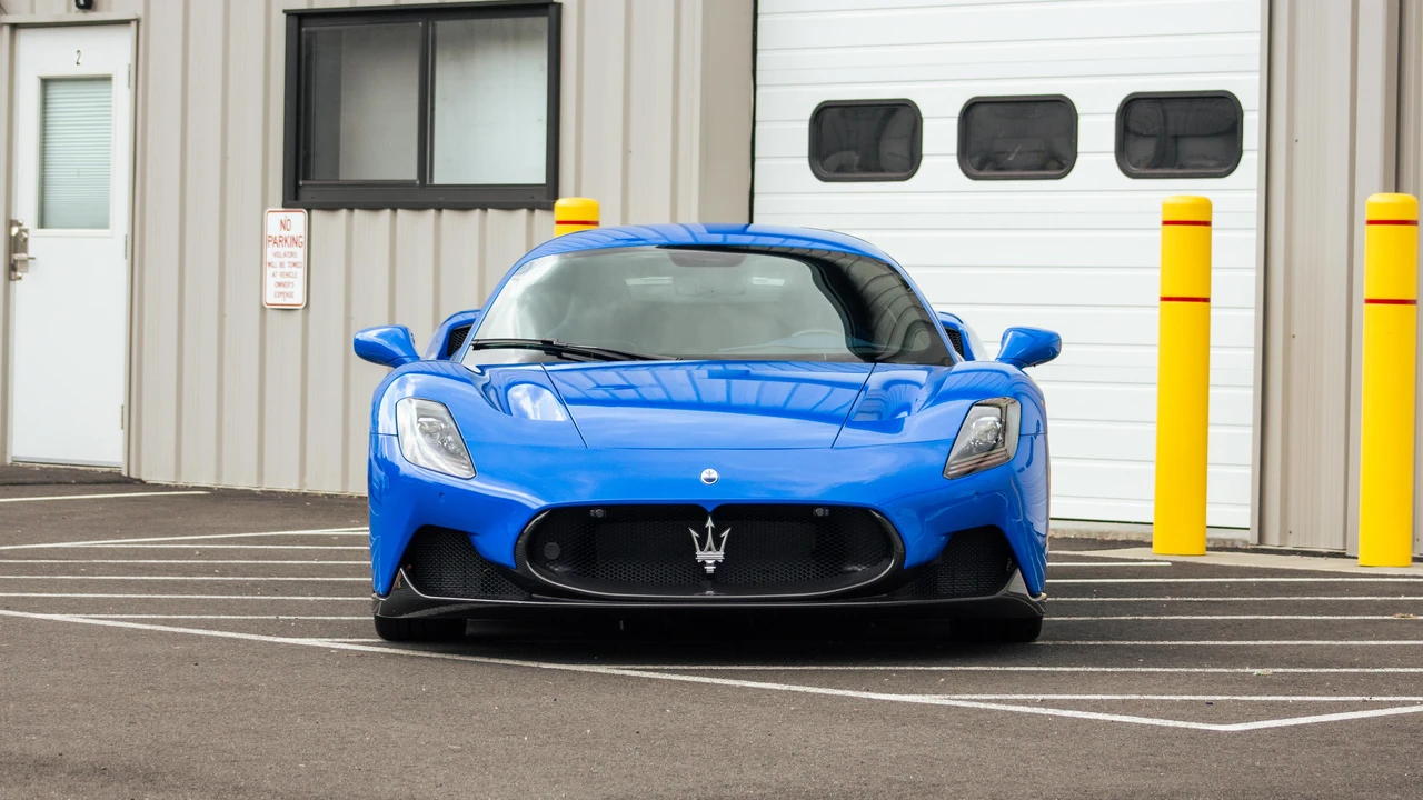 2022 Maserati MC20 - Image 7 of 31