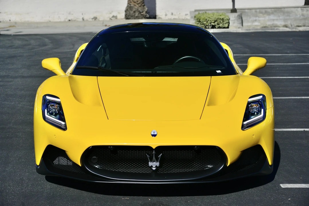 2022 Maserati MC20 - Image 7 of 31