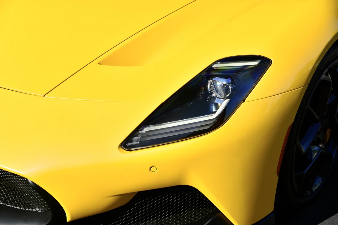 2022 Maserati MC20 - Image 29 of 31