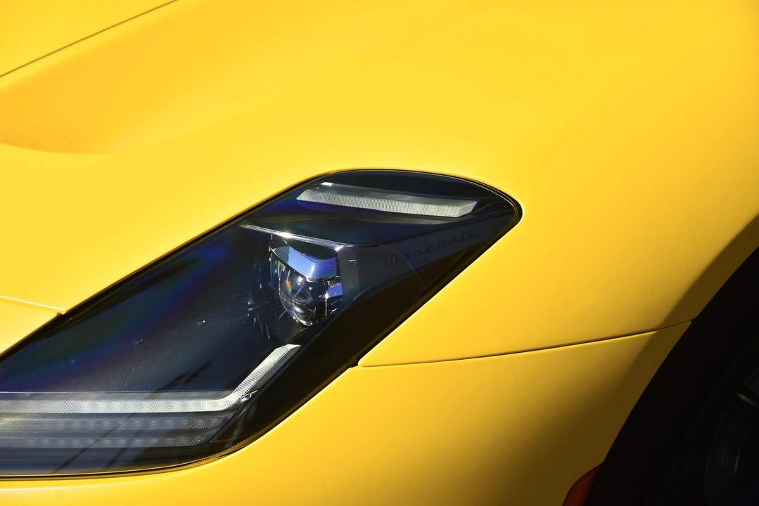 2022 Maserati MC20 - Image 30 of 31
