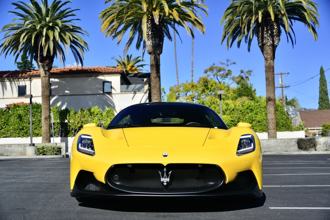 2022 Maserati MC20 - Image 6 of 31