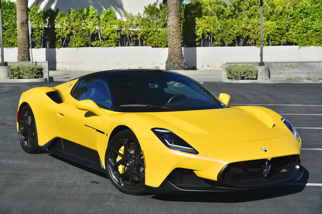 2022 Maserati MC20 - Image 12 of 31
