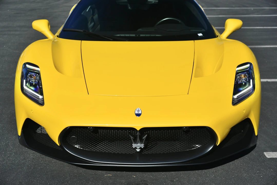 2022 Maserati MC20 - Image 24 of 31