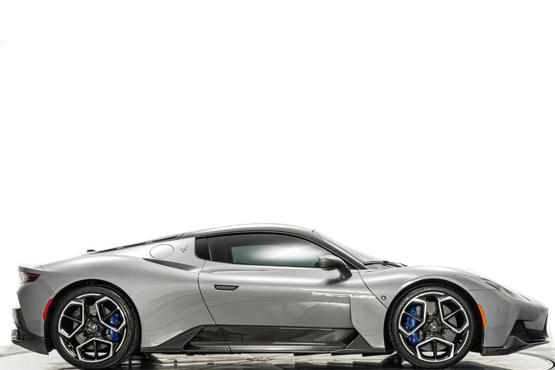 2022 Maserati MC20 - Image 2 of 21