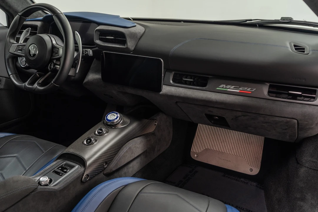 2022 Maserati MC20 - Image 14 of 21