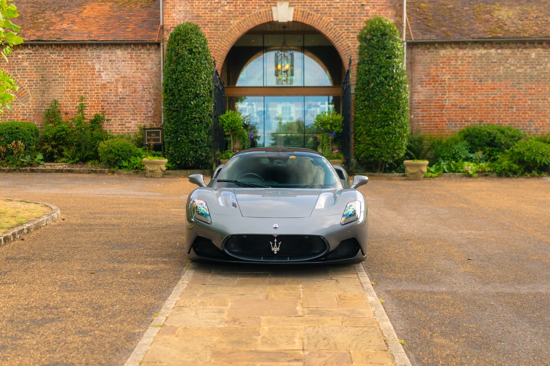 2022 Maserati MC20 - Image 18 of 31
