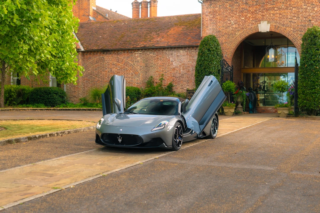 2022 Maserati MC20 - Image 28 of 31