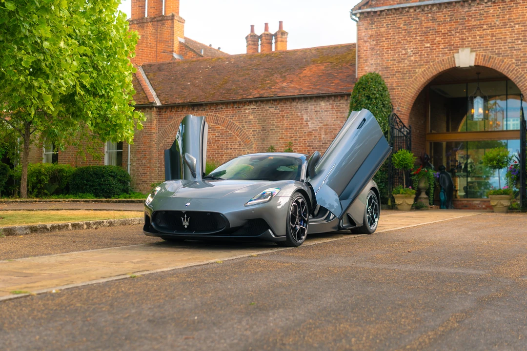 2022 Maserati MC20 - Image 29 of 31