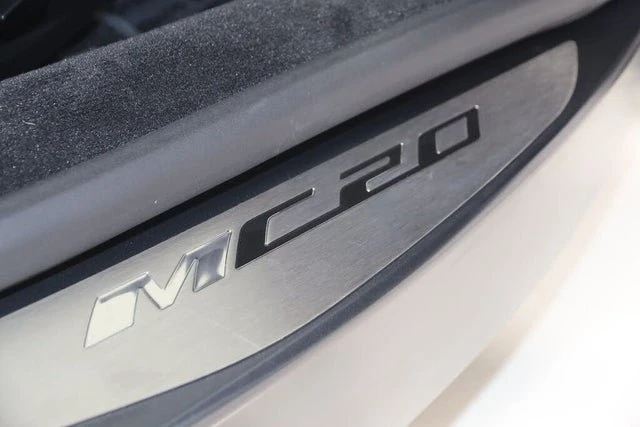 2022 Maserati MC20 - Image 16 of 20