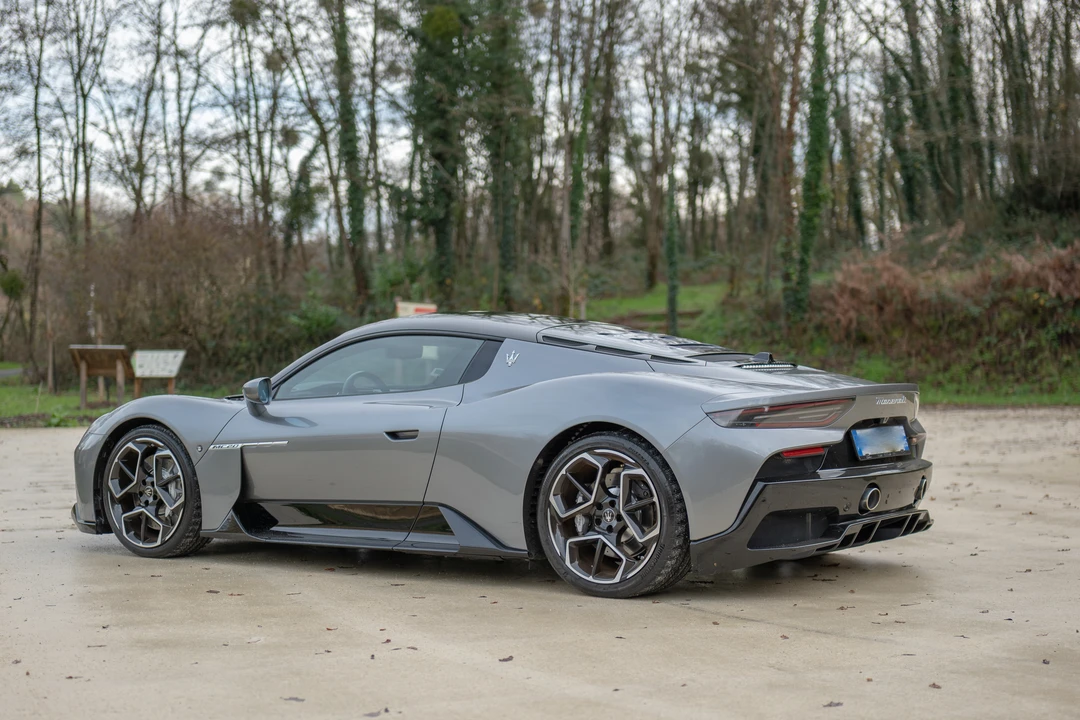 2021 Maserati MC20 - Image 5 of 31