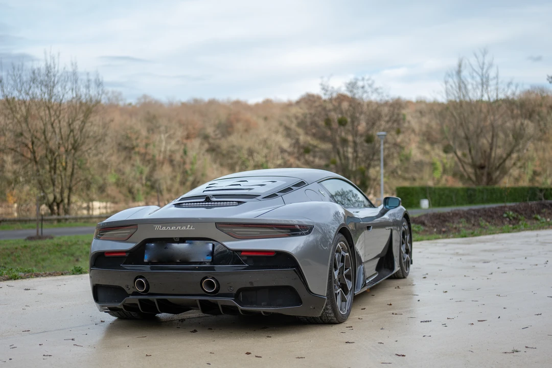 2021 Maserati MC20 - Image 7 of 31