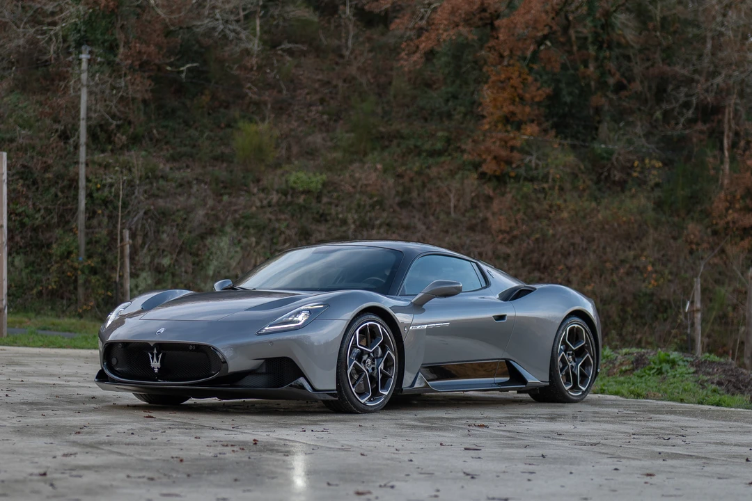 2021 Maserati MC20 - Image 3 of 31