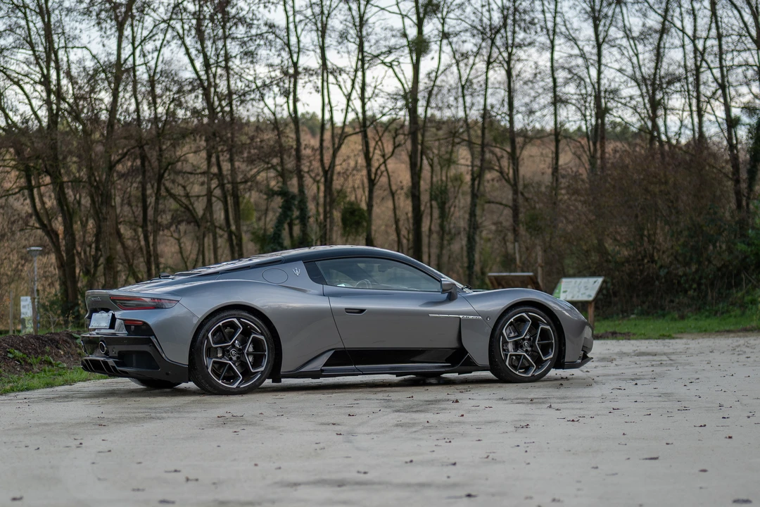 2021 Maserati MC20 - Image 30 of 31