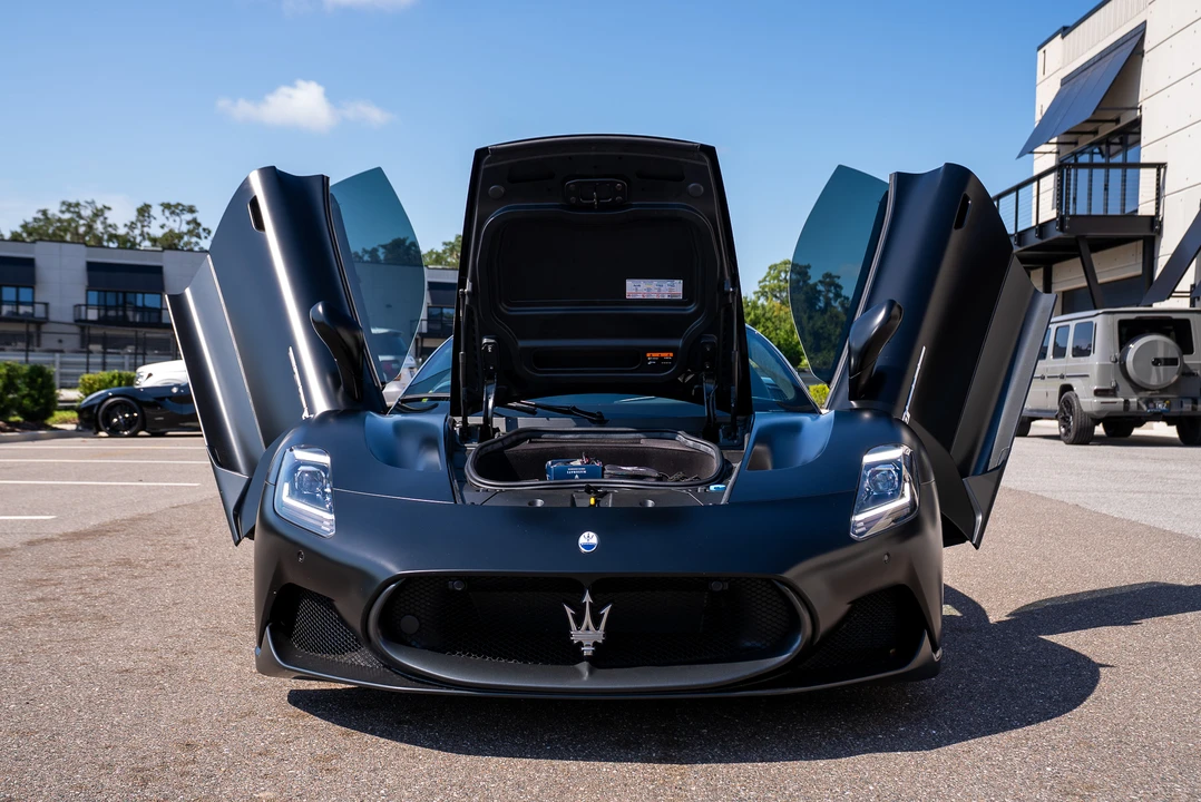 2022 Maserati MC20 - Image 10 of 31
