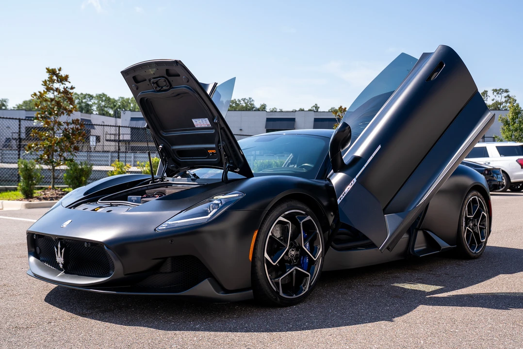 2022 Maserati MC20 - Image 11 of 31
