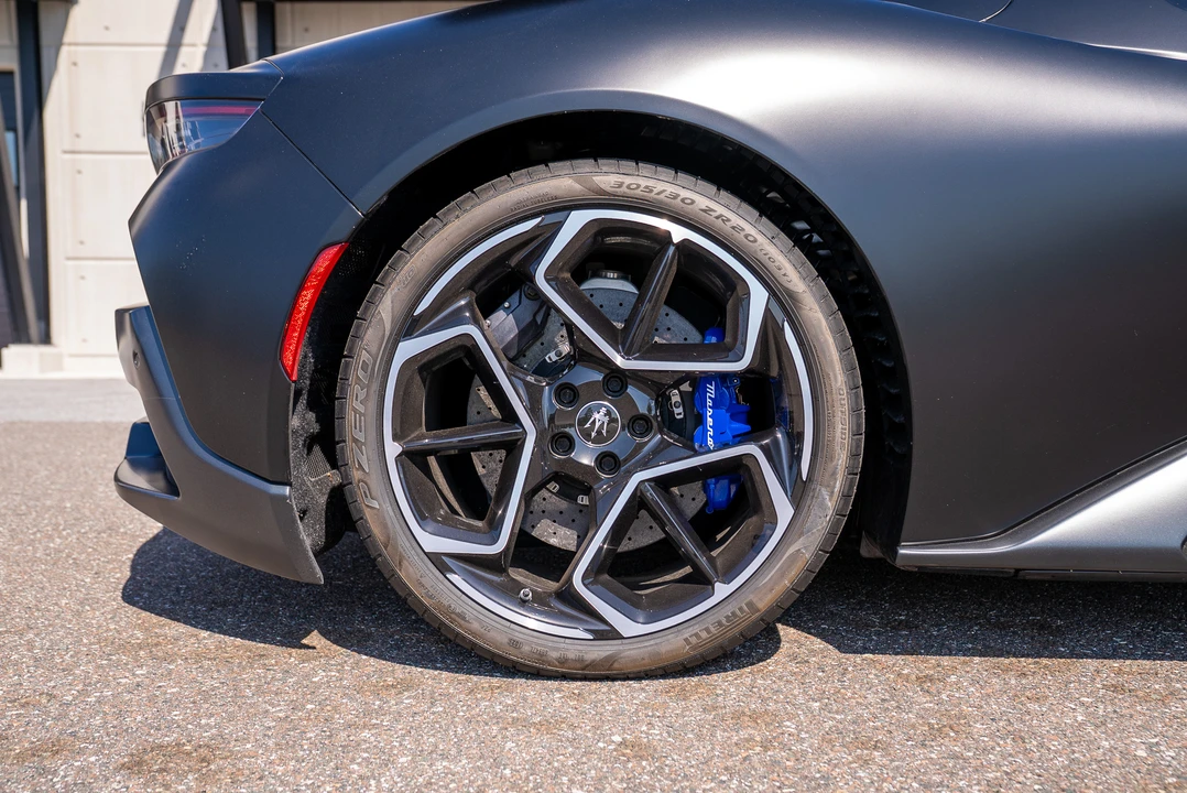 2022 Maserati MC20 - Image 27 of 31